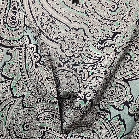 The Limited Paisley Lightweight Tunic - Picture 3 of 10